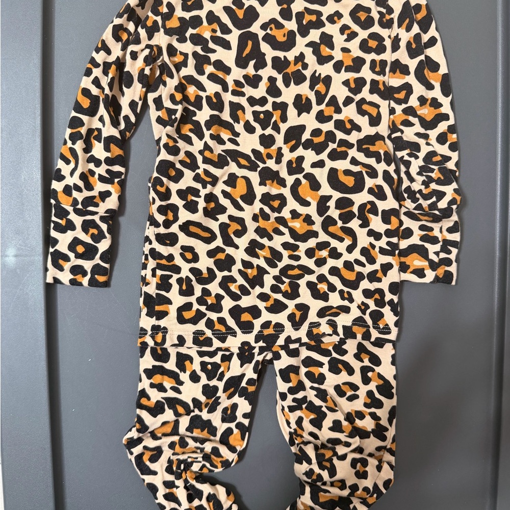 Posh Peanut  Leopard Print pijamas